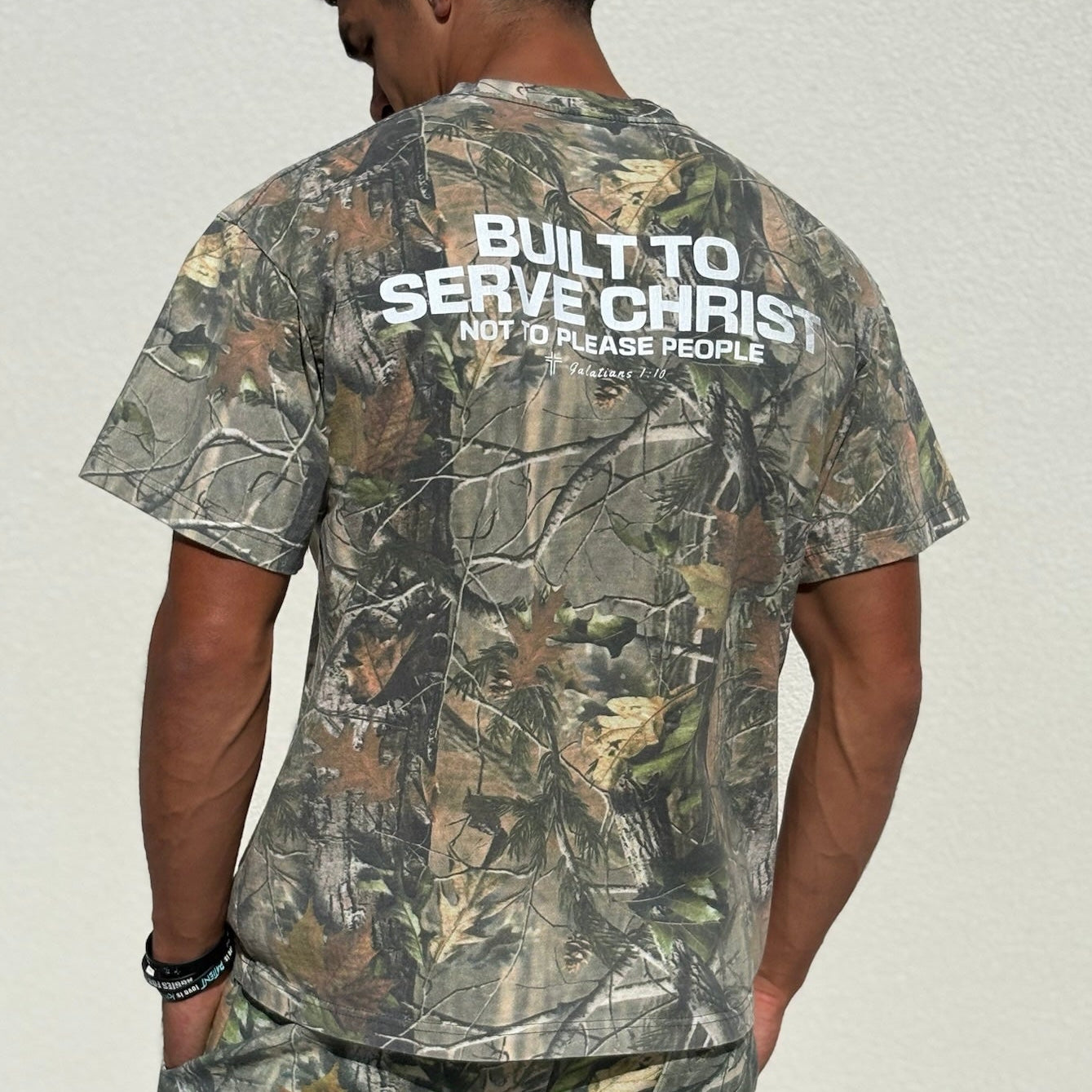 BUILT TO SERVE Oversized Tee - Camo